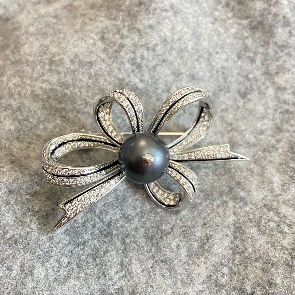 113mm Tahitian Black Pearl Silky Ribbon Brooch Pin 86$